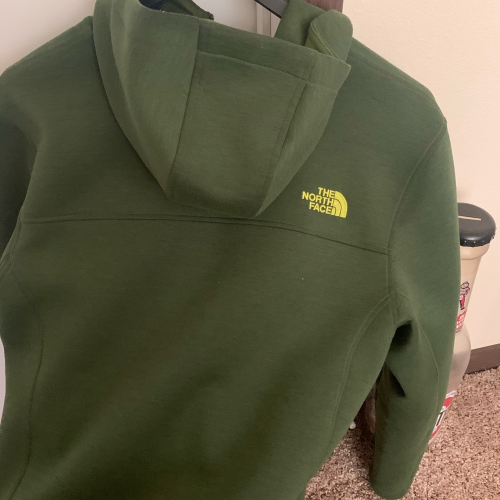 Green north face jacket - Picture 3 of 5